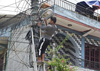 Sadak batti jadan gardai