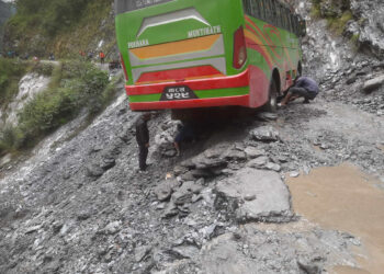 Beni Jomsom road trip dangerous due to landslides