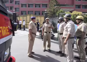Bomb Threat Hoax at Indian Home Ministry Sparks Major Search Operation in New Delhi