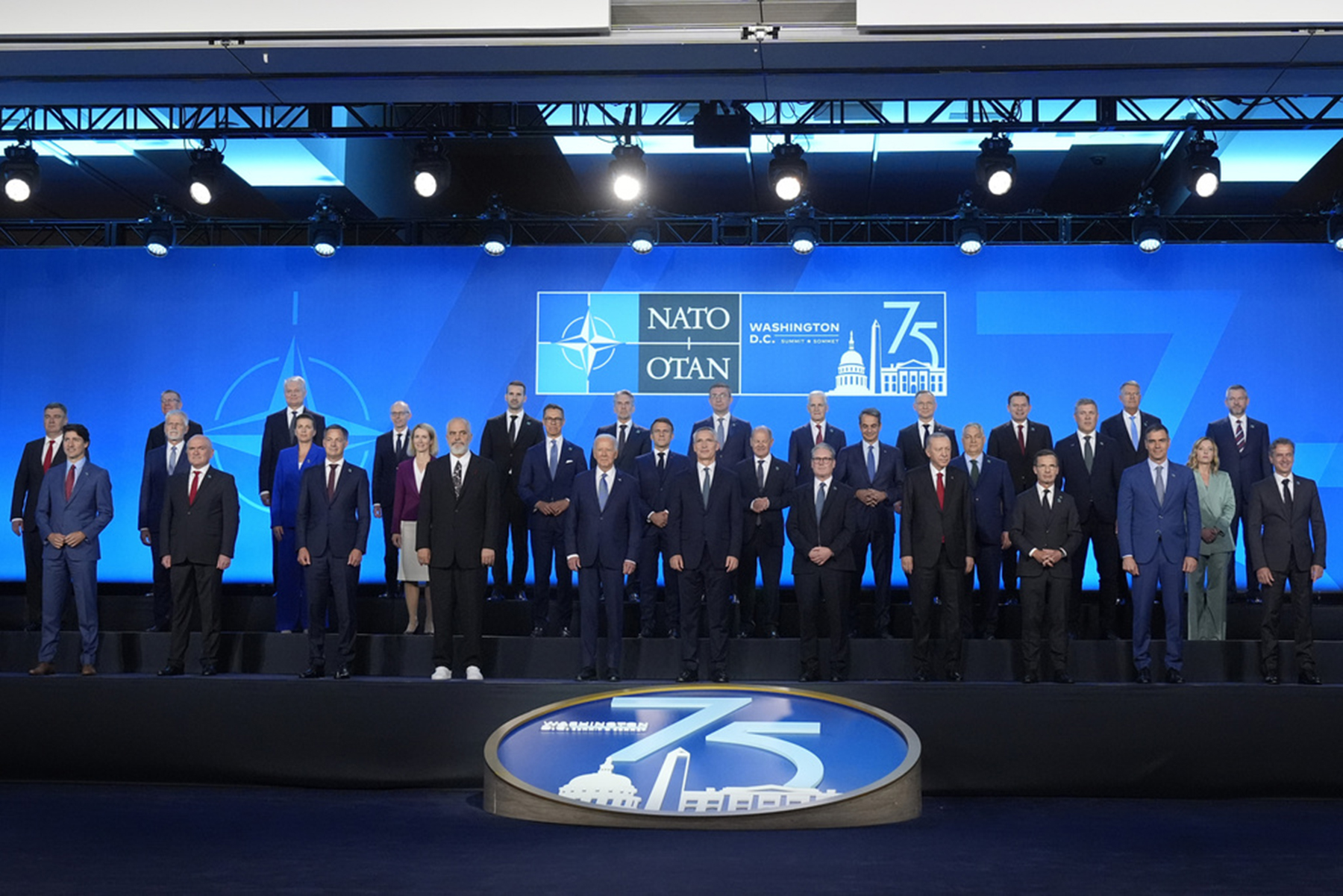 Joe Biden,jens Stoltenberg