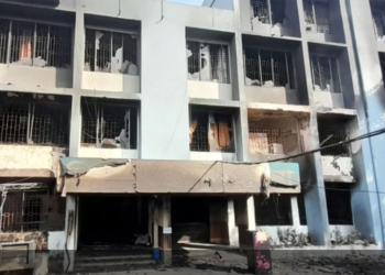 Violence In Bangladesh Hasina's Party Leaders, Police And Artists Killed